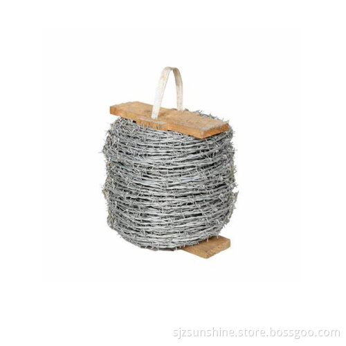 Rustproof Galvanized Iron Wire Mesh Roll and Barbed Wire Fence: 10 Gauge, 12 Gauge, and 14 Gauge for Dubai